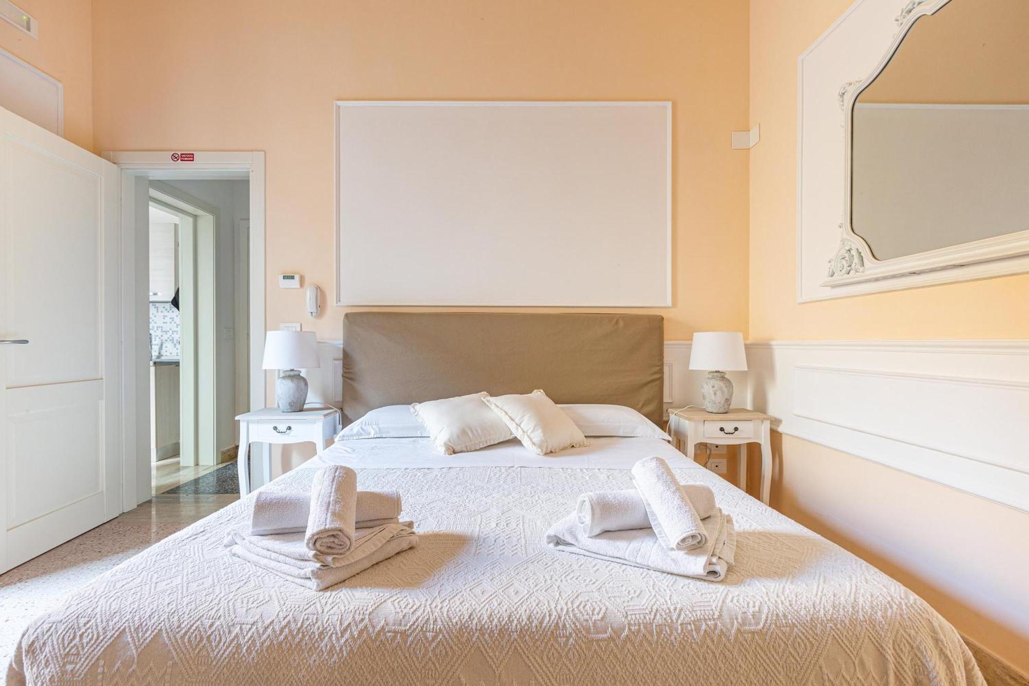 ليتشي Dimora Le Tre Muse Guesthouse المظهر الخارجي الصورة